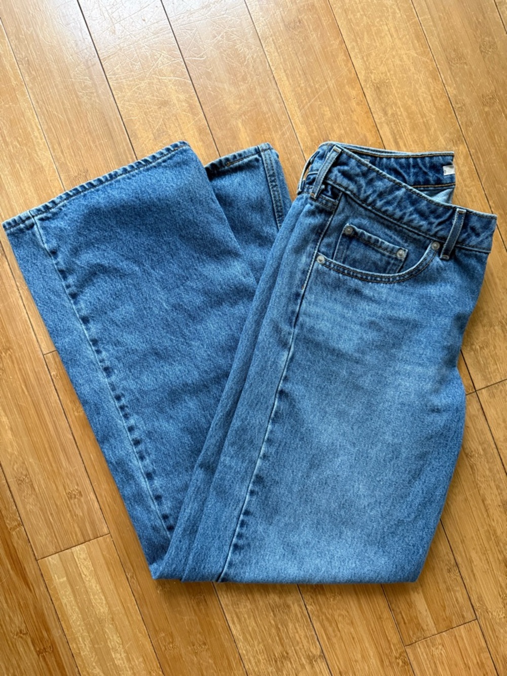 Levi’s Low Loose Jeans for NEEKI325